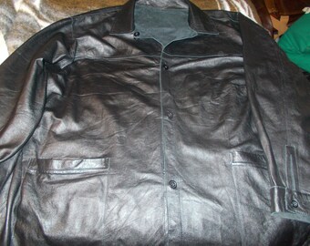 Rare big size 5 XT by Claude Lamont . Mans vintage black 3 button reversible leather jacket ,light weight coat lot 351
