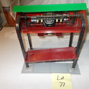 Sale now Lionel postwar coal loader 497  mid 1950s era,please read lot 77