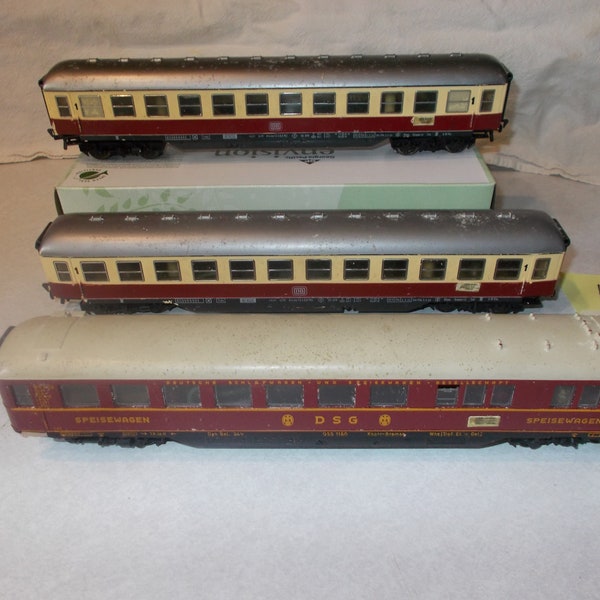 3 passenger cars from Germany,for HO track by Fleischmann lot HO37