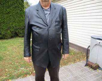 Mans black very soft  vintage 3 button  leather blazer jacket,sportcoat size XLT  or about a 48 by J.Ferrar