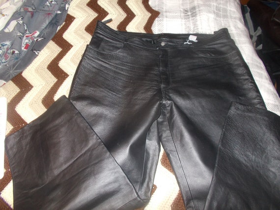 Mans  vintage black leather pants, waist 41 insea… - image 1