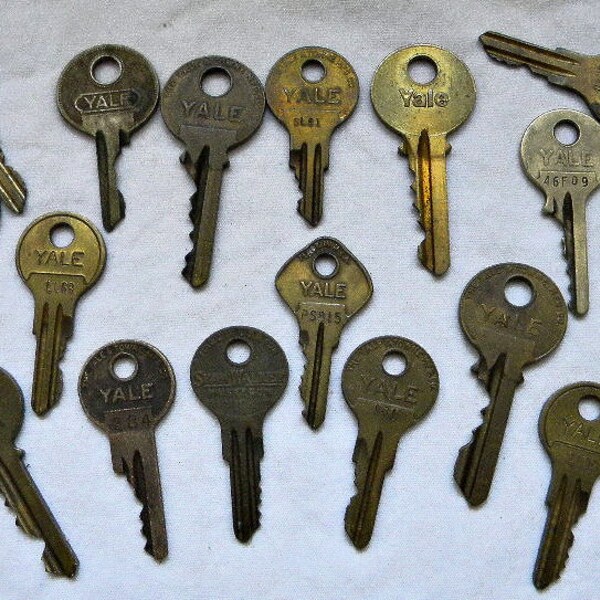 Yale Keys - Vintage Keys - Old  Keys - Steampunk - Altered Art - Mixed Media - Jewelry & Craft Supplies