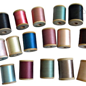 16 Vintage Stamped Wood Spools - Stamped Spools W/ Thread - Altered Art - Mixed Media - Assemblage - Bowl Fillers