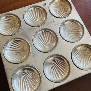 NW 80148 Seashell Bitelet Pan Baking Pan Marzipan Mold by Nordic Ware