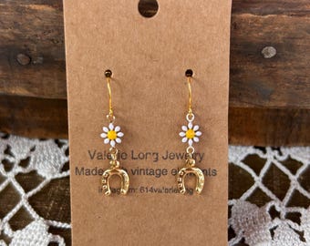 Lucky horse shoe earrings