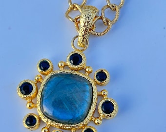 Glowing labradorite and textured gold necklace