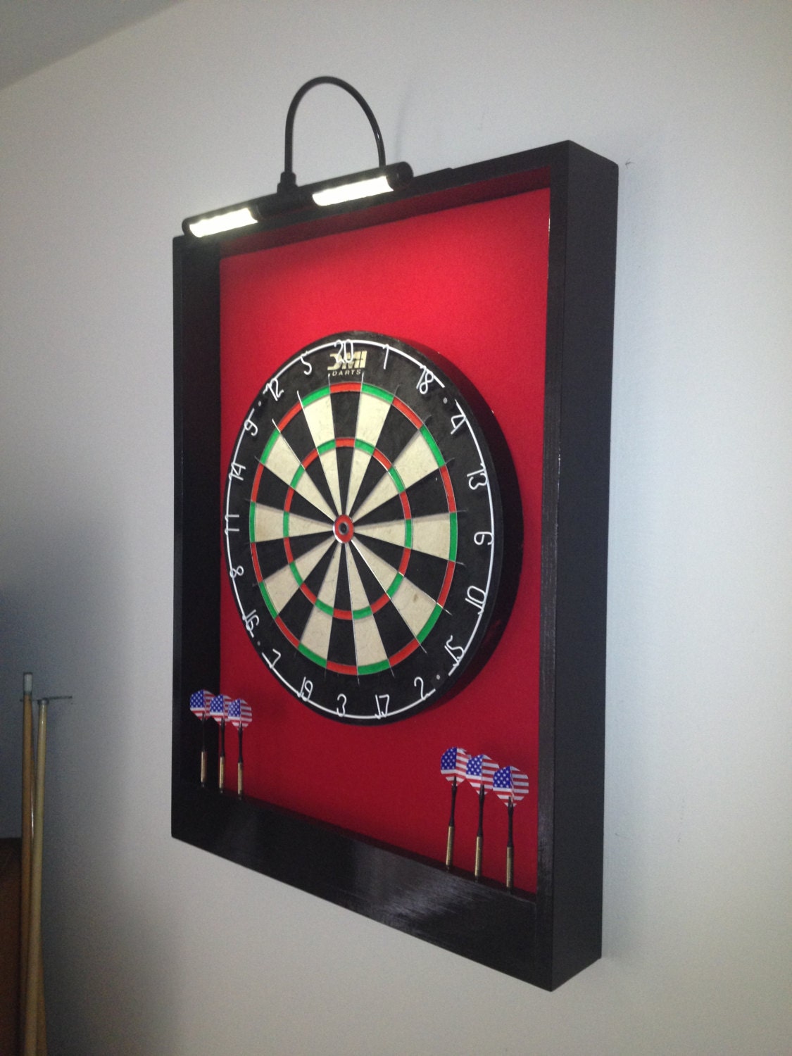 Stolpe Tilbageholdelse Malawi LED Lighted Custom Dart Board Backboard Red & Black Trim - Etsy