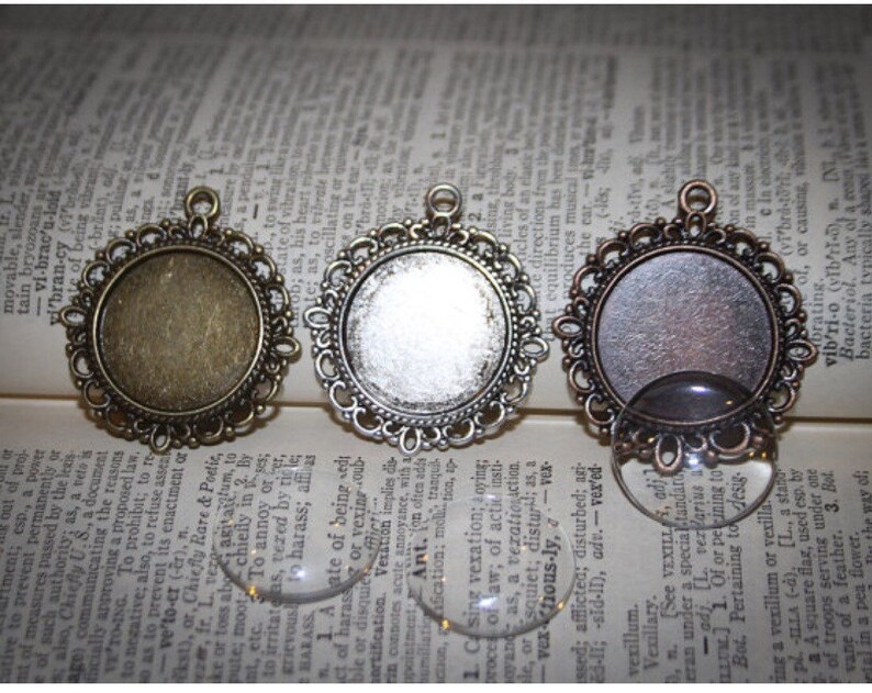 includes everything you need including instructions Photo Pendants charms for family photo Double sided Wedding Bouquet charm kit