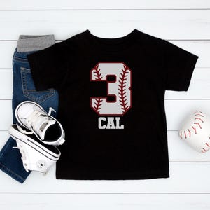 Personalisiertes Baseball 3.Geburtstags-Shirt, Jungen-dritter Geburtstagsgeschenk, drei Jahre altes Hemd, Baseball-Geburtstagsfeier, Sport 3.Geburtstags-T-Shirt