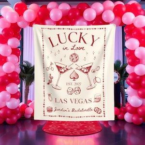 Sfondo fotografico per addio al nubilato a Las Vegas, arazzo personalizzato per festa nuziale a Las Vegas, striscione Lucky In Love, cartello di benvenuto per festa di addio al nubilato a tema casinò
