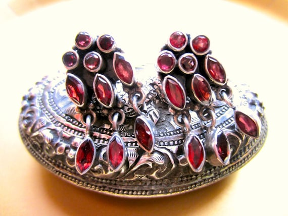 Vintage Faceted Garnet Cluster Earrings - image 1