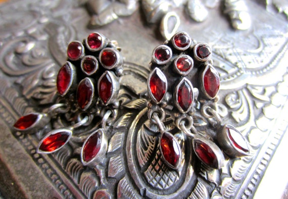 Vintage Faceted Garnet Cluster Earrings - image 2