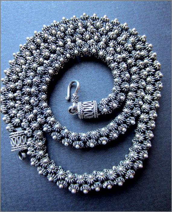 Vintage Silver Starflower Cluster Necklace - image 4