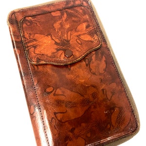 Cartera con cremallera estilo hippie estilo boho de cuero marrón de Enterprise England de los años 50 y 60
