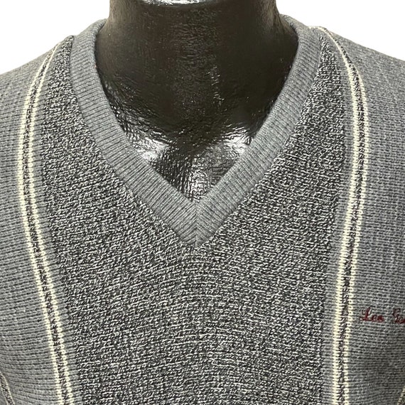 vintage-50-60-s-leo-gemelli-gray-panel-logo-v-neck-ro-gem