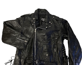 Vintage 80er Diamant Platte Männer Schwarz BUFFALO Leder Motorrad Bikerjacke D Tasche geschnürt Rockabilly BOBBER Gürtel Mantel 3X