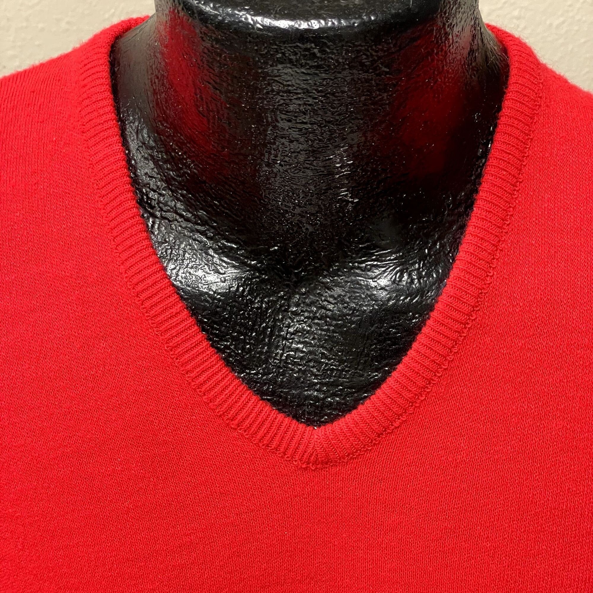 Vintage 50 60's Penneys Towncraft Men Christmas RED Mod V Neck