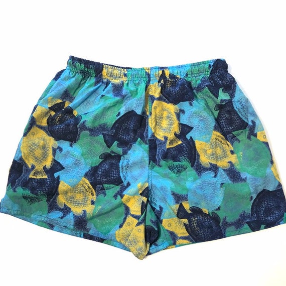 size Medium M Vintage 90s Printed Beach Shorts Swim Trunks Bold Surfer Shorts Floral Patterned Swimwear Beachwear Bold Men Swim Shorts