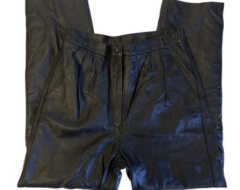 Vintage 80 90's Women's Black Leather STRAIGHT LEG Pants PLEATED Trousers M
