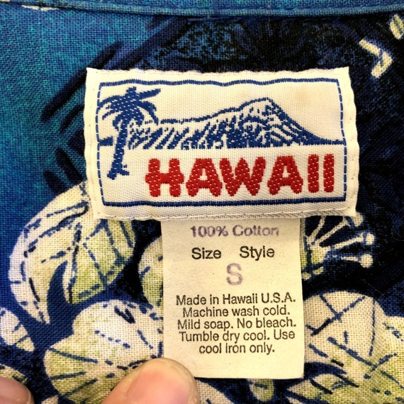 Vintage 80's Hawaii Blue Men's FLORAL Savages Isl… - image 6