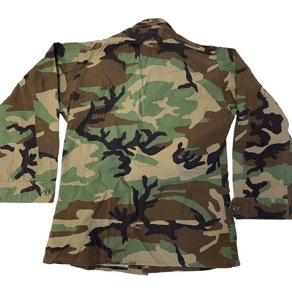 Veste Militaire US Army – Camouflage Bois – Taille S – Occasion Bon état – Vintage Années 90