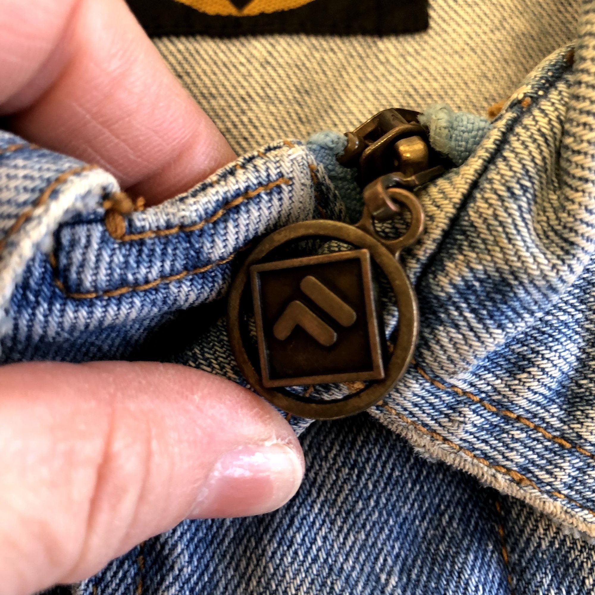 Vintage 90's Fila LOGO Men Blue Jean Work Wear CHORE Coat Hip Hop