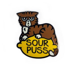 Sourpuss Cat Magnetic Golf Ball Marker - Golf Gift Idea, Golf Boyfriend, Golf Husband, Golf Dad, Golf Groomsmen, Funny Golf Ball Marker