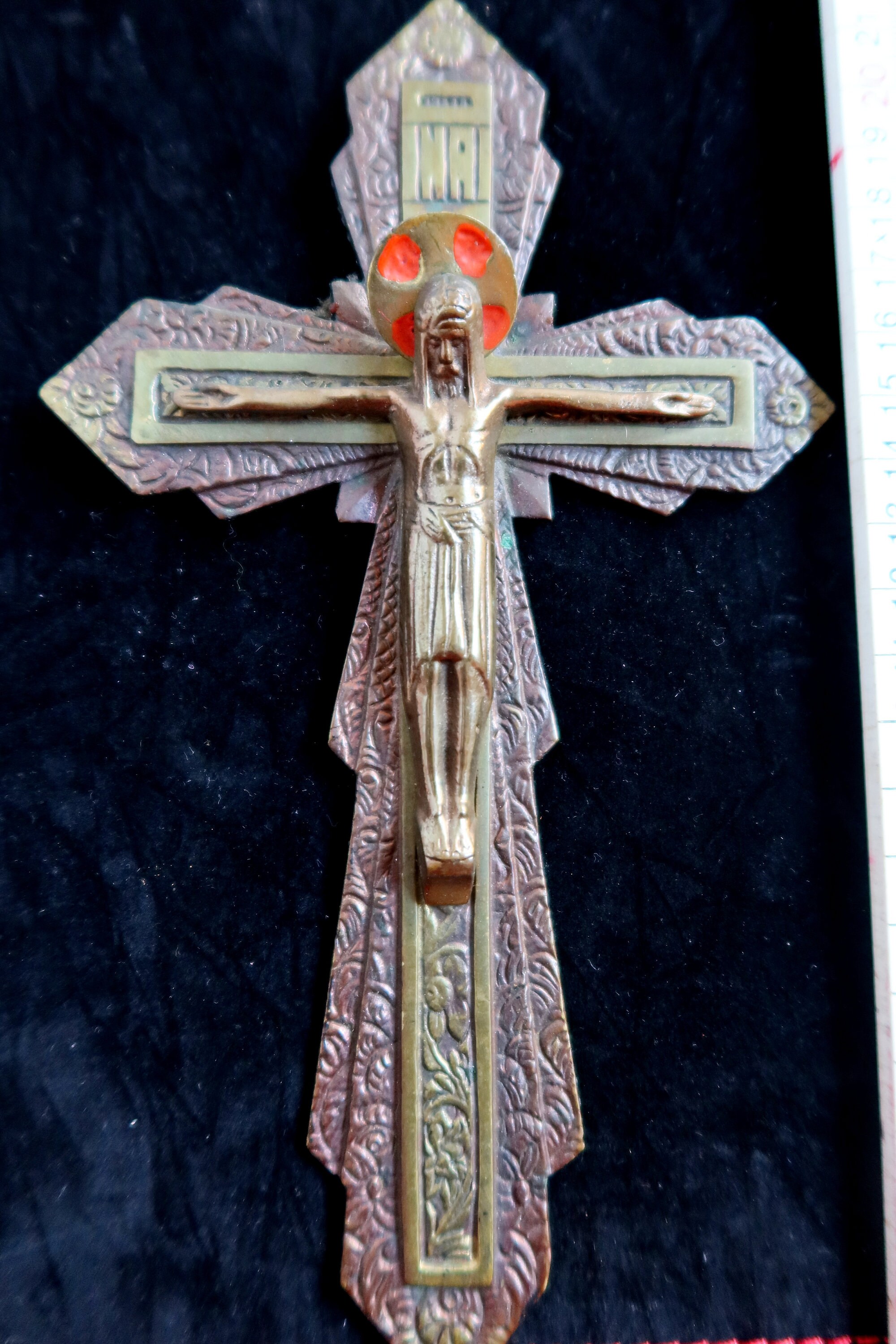 Corpus Christy sur Crucifix en Bronze, Spécial et Rare Datant d'environ 1900