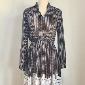 70&#39;s Dress V-Neck Brown White Stripes Polka Dots Semi-Sheer Floral Spring Shirtwaist