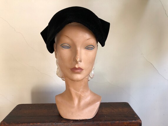 40's 50's Hat Felt Velour Beaded Anna Prives Desi… - image 1