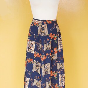 Marineblauer Floral Quilt Muster Midi Rock