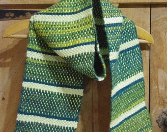 Chunky Green Handwoven Scarf