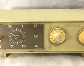 Zenith Radio Alarm Clock Model E258P Vintage