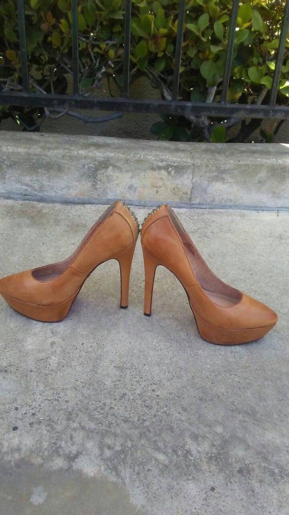 camel colored heels