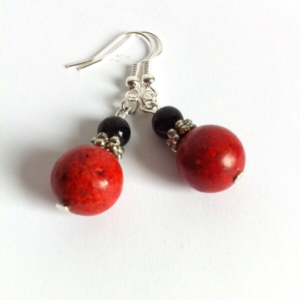 Red Coral Black Onyx Boho Dangle Earrings Hypoallergenic Earrings Southwestern Style Earrings Matching Set Gift Under 20 Trending 2014