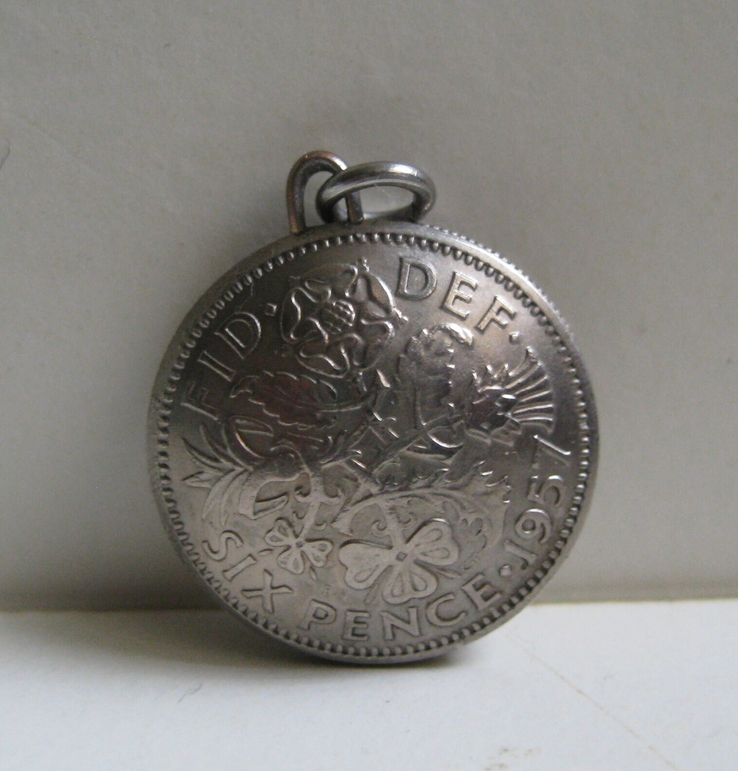Sixpence watch online