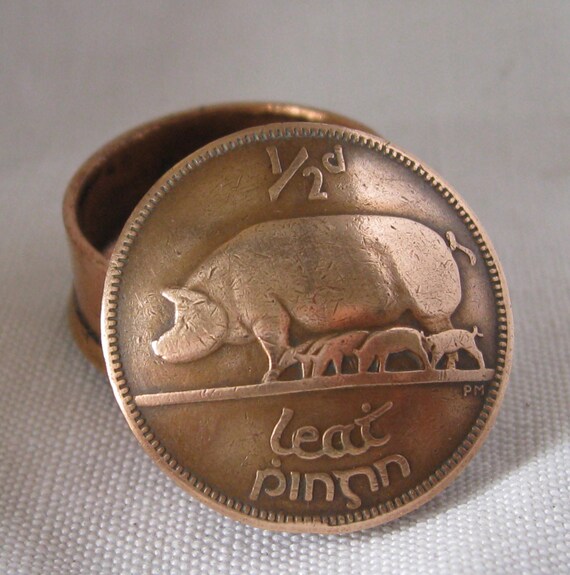 HANDCRAFTED GREAT BRITAIN OLD HALFPENNY  COPPER COIN SNUFF BOX KEYCHAIN 