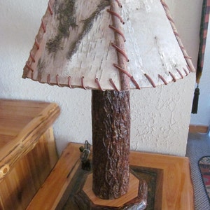 HICKORY LOG LAMP image 1