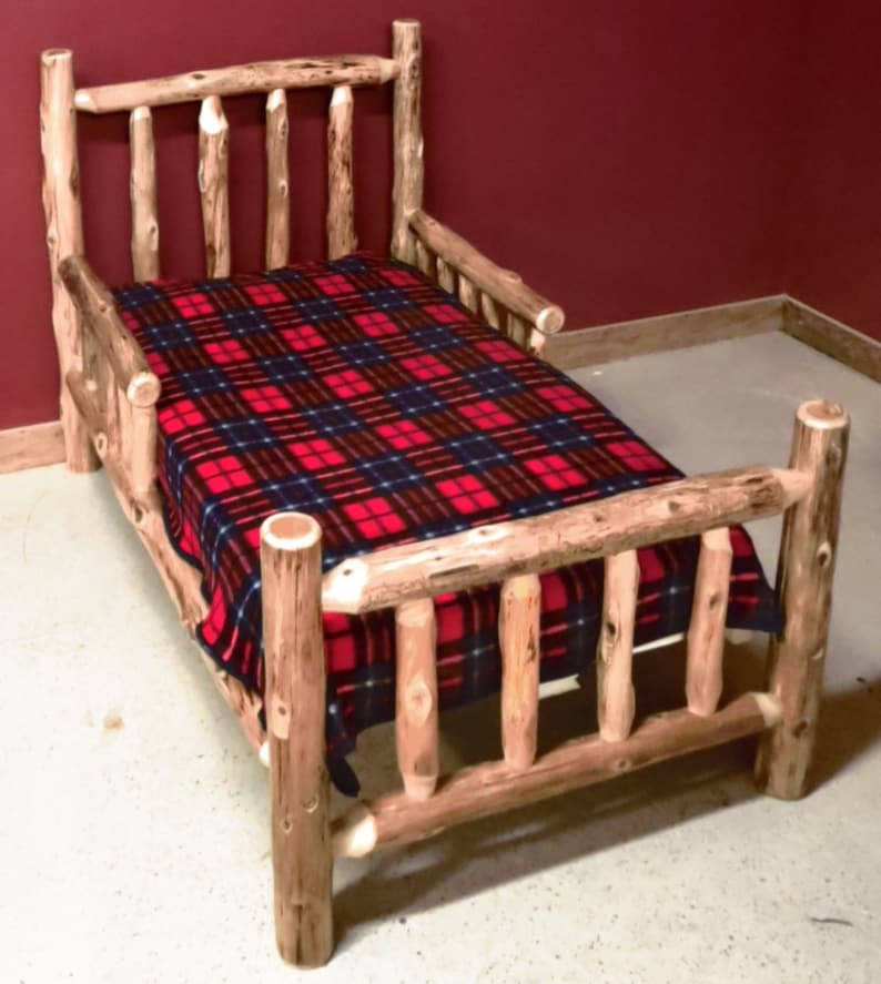 Cedar Log Toddler Bed With side Rails image 4