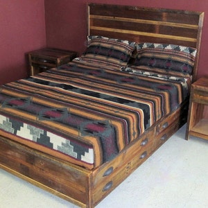 Reclaimed Barnwood Platform Bed with Drawers image 3