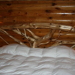King LOG BED- Bent BRANCH Bed - Wagon Wheel Bed