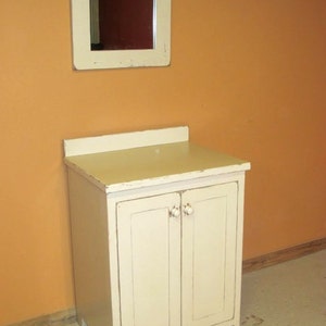 Antique White Cottage Style Vanity image 4