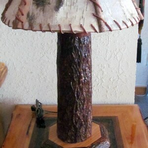 HICKORY LOG LAMP image 2