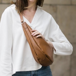 Leder Umhängetasche, Braune Leder Bauchtasche, Bauchtasche, Crossbody,Bananentasche,Gürteltasche von ophelia