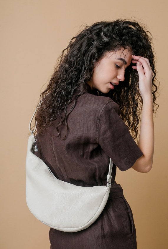 Minimal sling deals bag