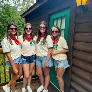 Custom Camp Party Tee: Parent Trap Inspired, for Matching Group Shirts, Bachelorette, Lake Weekends, or Birthday Parties immagine 8