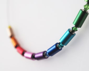 Regenbogenkette bunt Polariskette Aluminiumkette mit Preciosa® Kristallen Walzenkette farbenfroh rainbow Halsreif