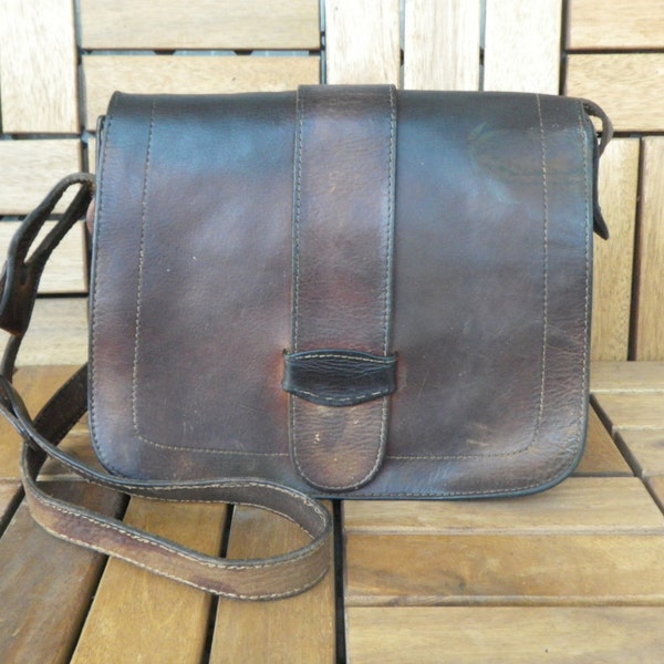 Vintage 1970's Lady's Aged Dark Brown Leather Medium Size Bag Purse With Shoulder Strap