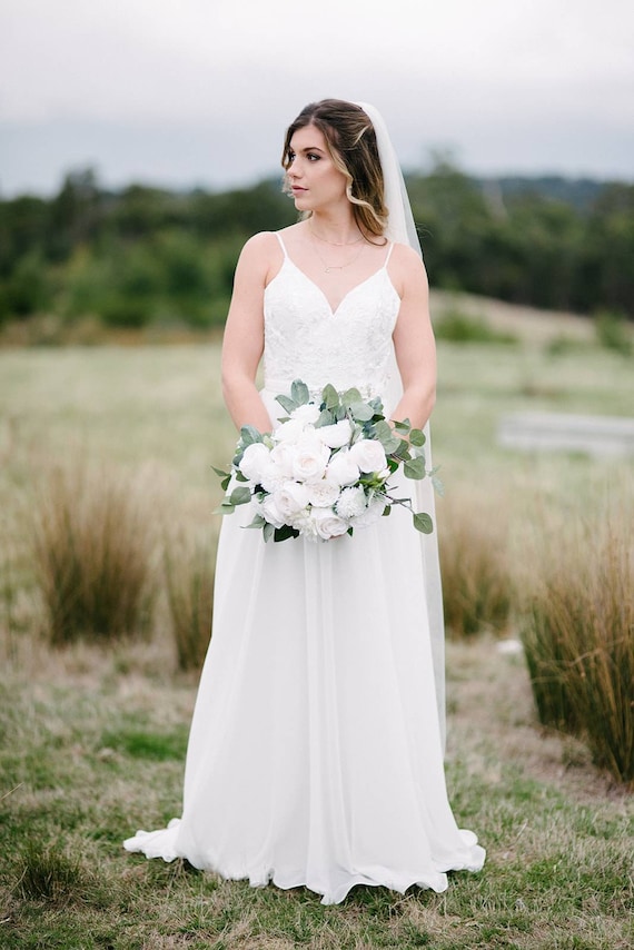 Bouquet David Austin Cabbage Rose Eucalyptus White & Cream - Roses and Greenery Wedding Bridal Bouquet - Etsy Bouquet David Austin Cabbage Rose Eucalyptus White & Cream - Roses and Greenery Wedding Bridal Bouquet - Etsy