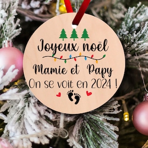 Boule de noël personnalisée en bois, annonce grossesse texte modifiable !